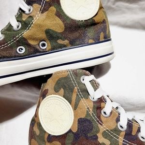 Converse All Stars Camo Hi Top Chuck Taylor's Sz.6 M Sz. 8 W